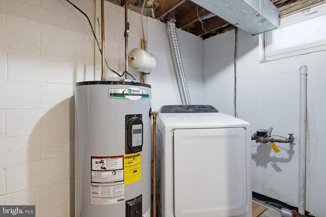 6 FLEMING ST, Newark, DE 19713