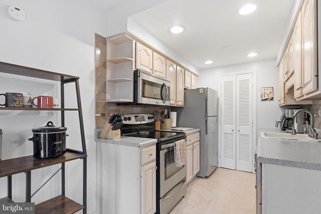 6 FLEMING ST, Newark, DE 19713