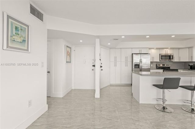 1301 NE Miami Gardens Dr 1226W, Miami, FL 33179