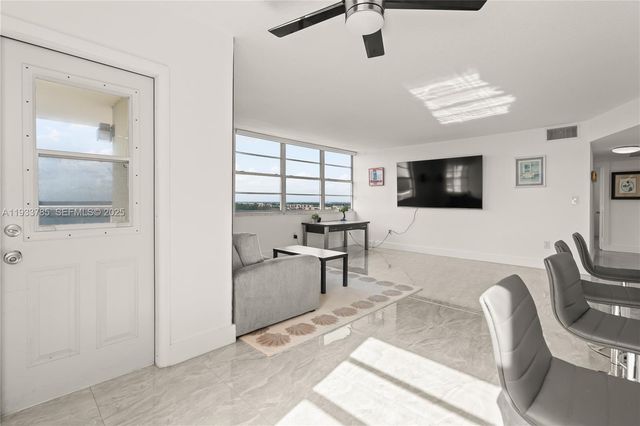 1301 NE Miami Gardens Dr 1226W, Miami, FL 33179