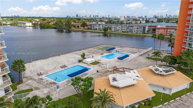 1301 NE Miami Gardens Dr 1226W, Miami, FL 33179