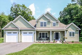 11 Tall Oaks Drive 11, New Milford, CT 06776