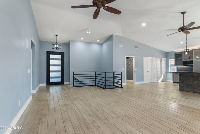 12332 N 71ST Lane, Peoria, AZ 85381