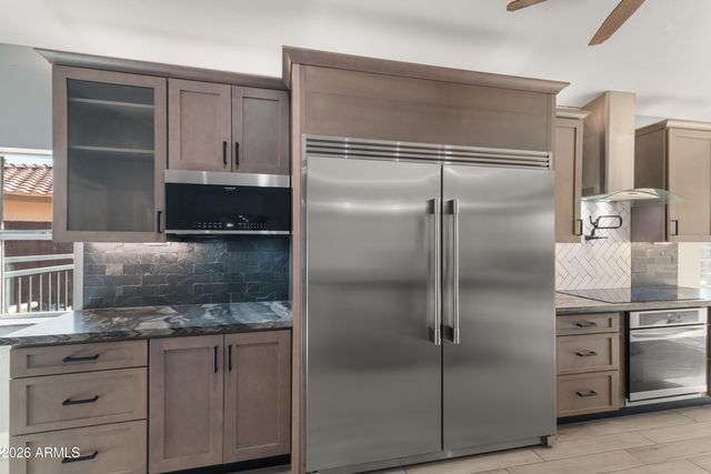 12332 N 71ST Lane, Peoria, AZ 85381