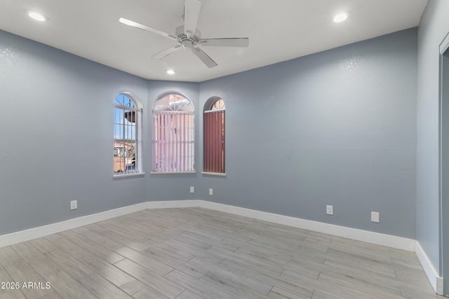 12332 N 71ST Lane, Peoria, AZ 85381