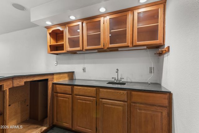 12332 N 71ST Lane, Peoria, AZ 85381