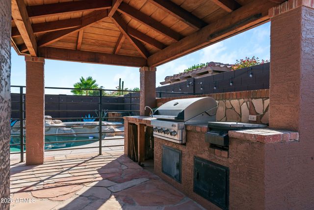 12332 N 71ST Lane, Peoria, AZ 85381