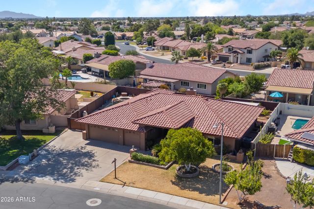 12332 N 71ST Lane, Peoria, AZ 85381