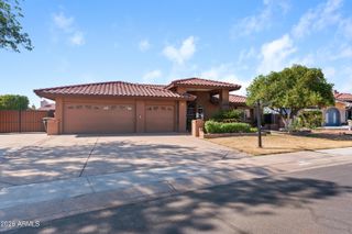 12332 N 71ST Lane, Peoria, AZ 85381