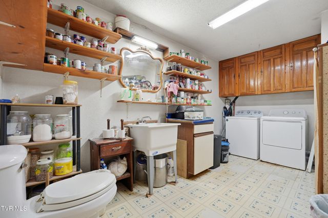3081 Ervintown Road, Castlewood, VA 24224