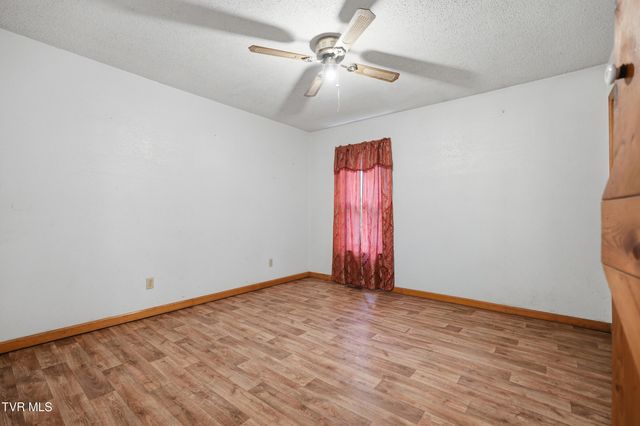 3081 Ervintown Road, Castlewood, VA 24224