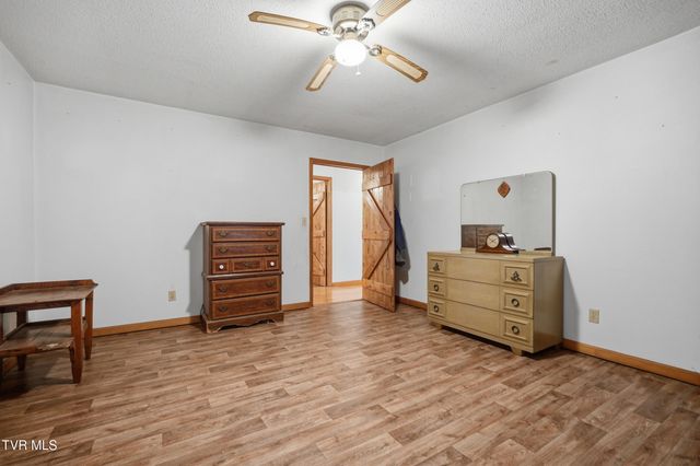 3081 Ervintown Road, Castlewood, VA 24224