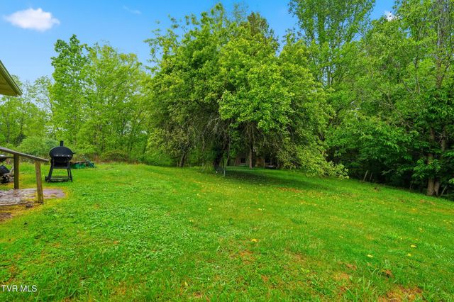 3081 Ervintown Road, Castlewood, VA 24224