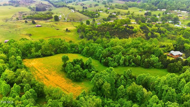 3081 Ervintown Road, Castlewood, VA 24224