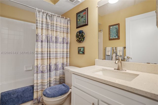 2440 NW 33rd St 1803, Oakland Park, FL 33309