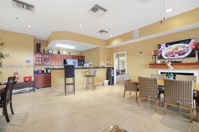 2440 NW 33rd St 1803, Oakland Park, FL 33309