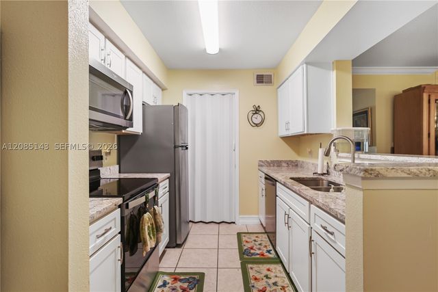 2440 NW 33rd St 1803, Oakland Park, FL 33309