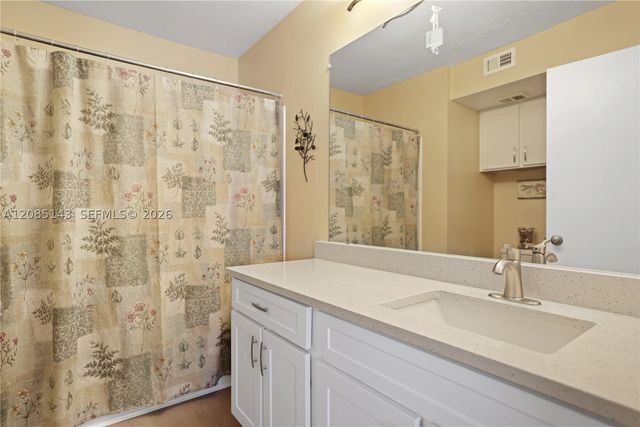 2440 NW 33rd St 1803, Oakland Park, FL 33309