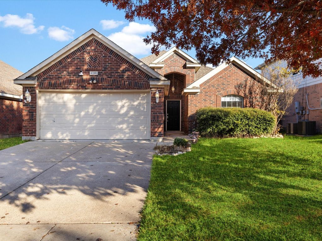 4516 Lodestone Lane, Fort Worth, TX 76123