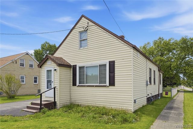 80 Helen Street, Cheektowaga, NY 14206