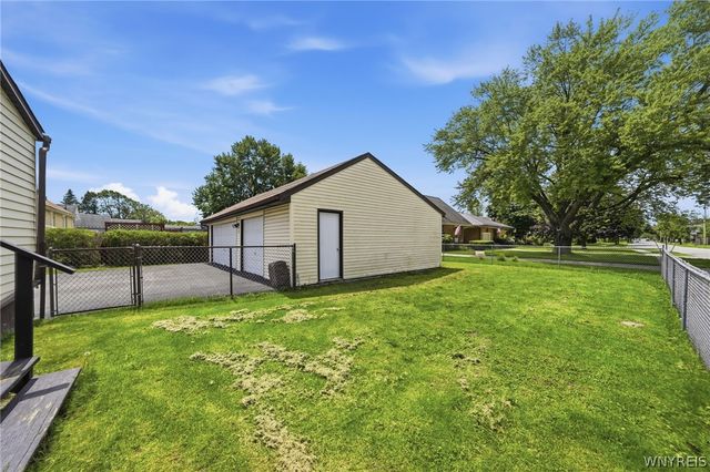 80 Helen Street, Cheektowaga, NY 14206