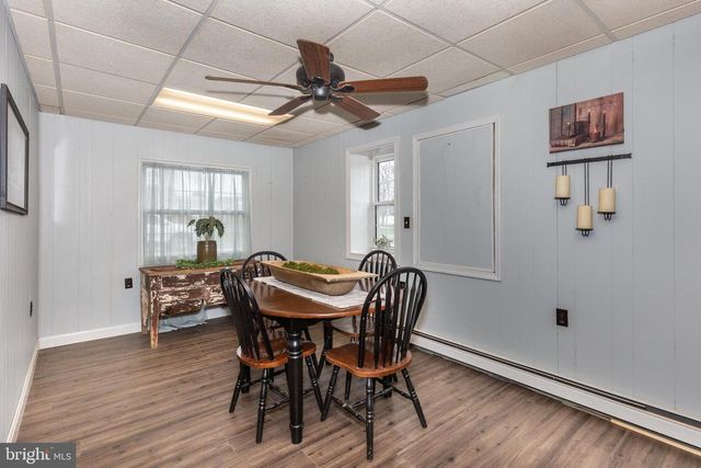 229 E HIGH ST, New Oxford, PA 17350