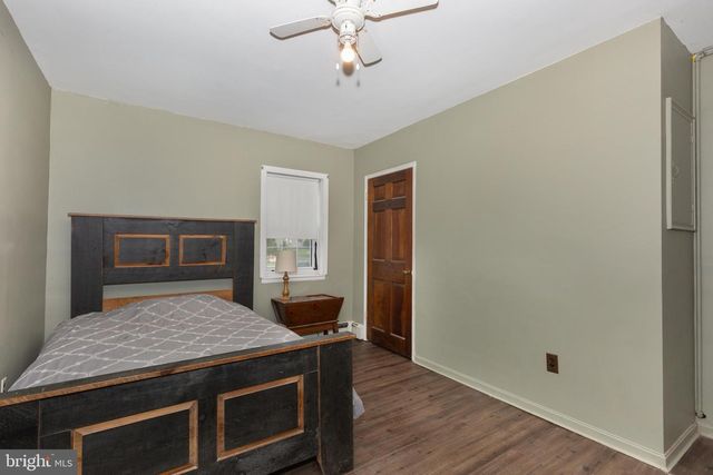 229 E HIGH ST, New Oxford, PA 17350