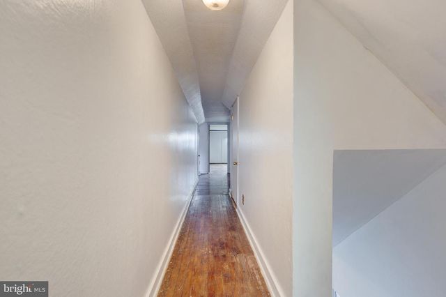 229 E HIGH ST, New Oxford, PA 17350