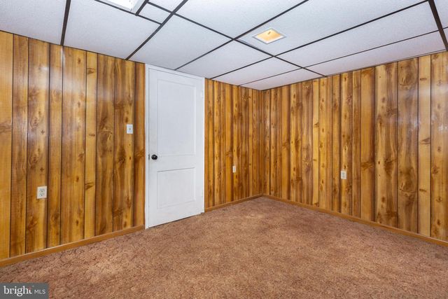 229 E HIGH ST, New Oxford, PA 17350