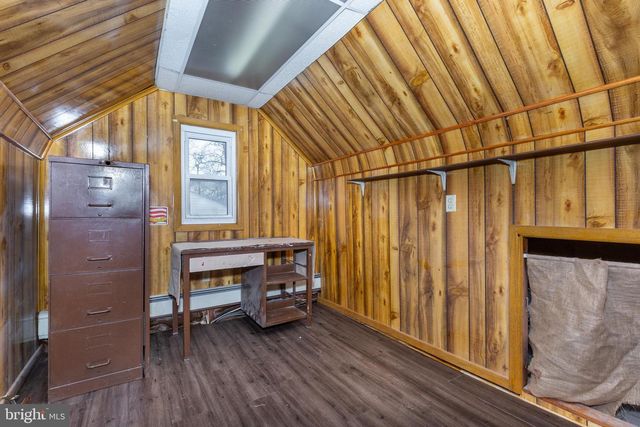 229 E HIGH ST, New Oxford, PA 17350