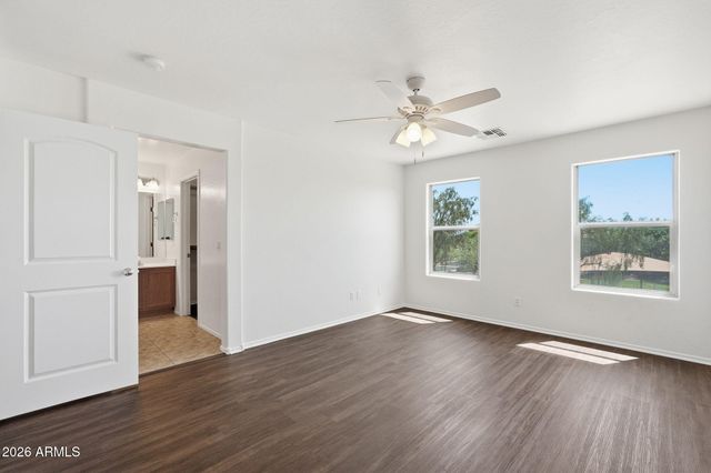 17223 W COUNTRY GABLES Drive, Surprise, AZ 85388