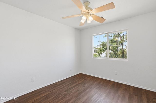 17223 W COUNTRY GABLES Drive, Surprise, AZ 85388