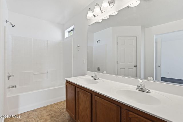 17223 W COUNTRY GABLES Drive, Surprise, AZ 85388