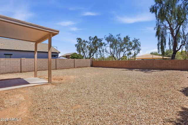 17223 W COUNTRY GABLES Drive, Surprise, AZ 85388