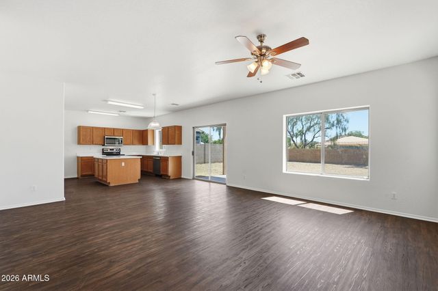 17223 W COUNTRY GABLES Drive, Surprise, AZ 85388