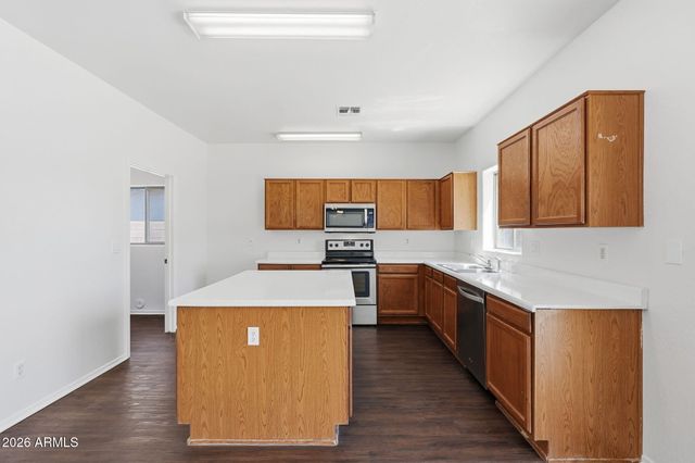 17223 W COUNTRY GABLES Drive, Surprise, AZ 85388