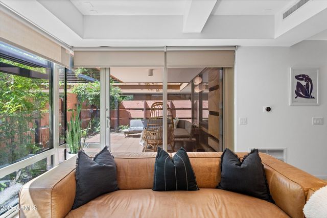 7131 E RANCHO VISTA Drive 1008, Scottsdale, AZ 85251