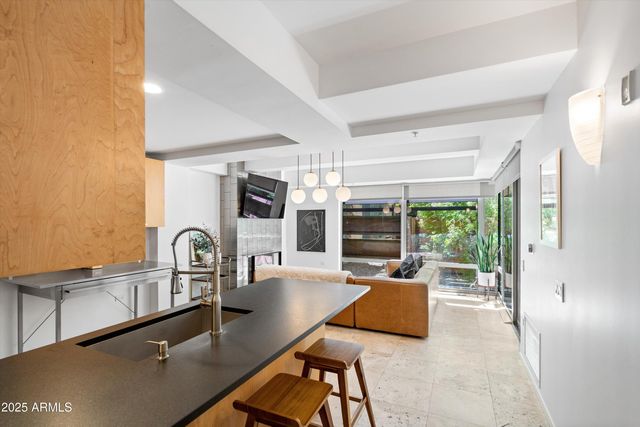 7131 E RANCHO VISTA Drive 1008, Scottsdale, AZ 85251