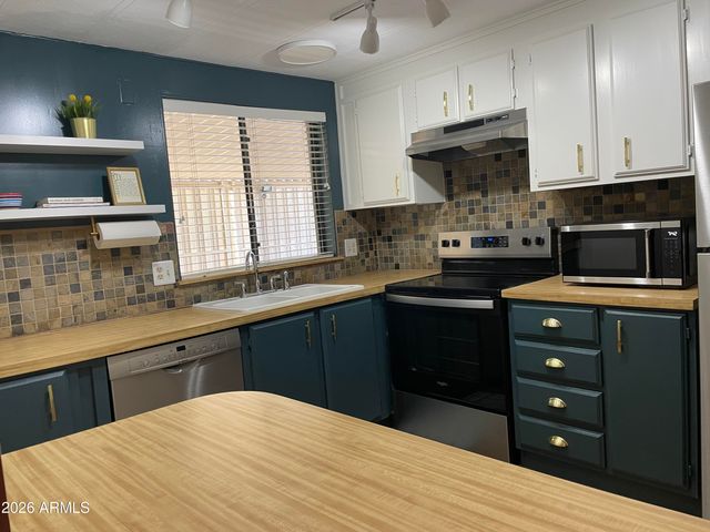 9035 E CITRUS Lane S, Sun Lakes, AZ 85248