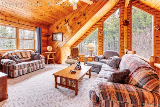 8100 Hodge Road, Fife Lake Township, MI 49649