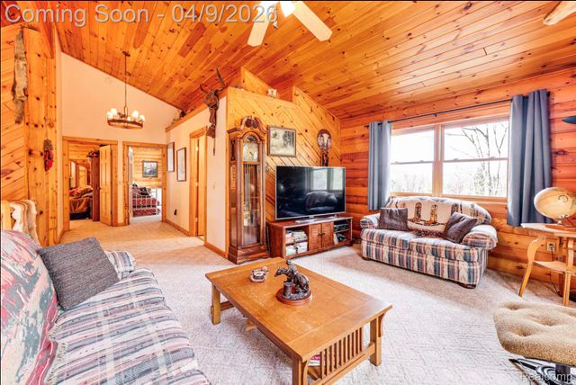 8100 Hodge Road, Fife Lake Township, MI 49649