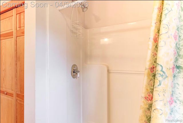 8100 Hodge Road, Fife Lake Township, MI 49649