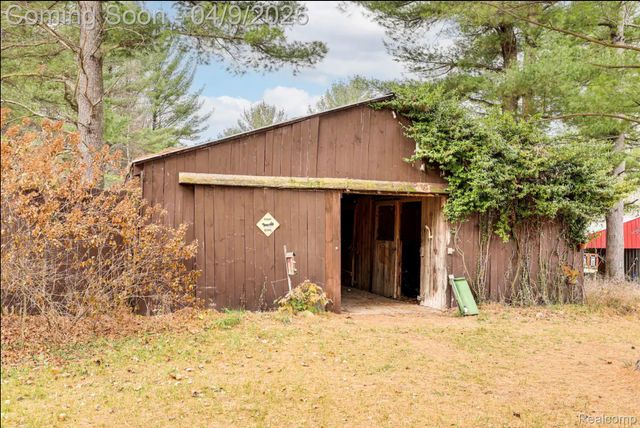 8100 Hodge Road, Fife Lake Township, MI 49649