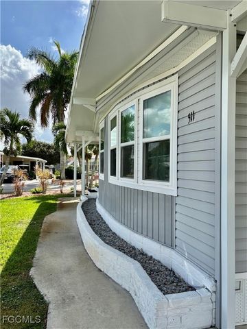 511 Pine Tree CT, North Fort Myers, FL 33917