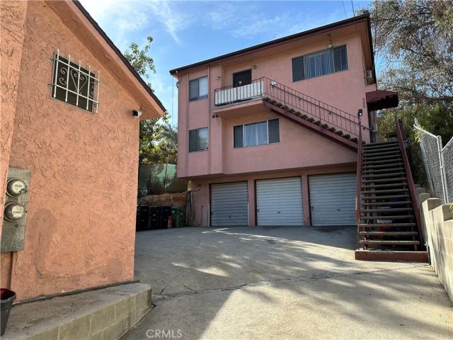 520 Solano Avenue, Los Angeles, CA 90012