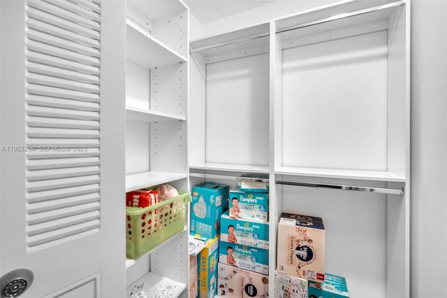 11864 SW 97th Ter, Miami, FL 33186