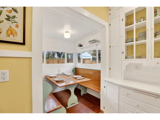 308 W 35TH St, Vancouver, WA 98660