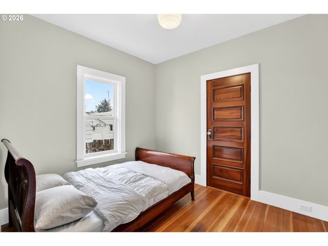 308 W 35TH St, Vancouver, WA 98660