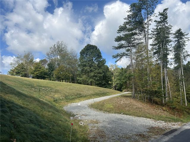 224 Morrow Rd, Chippewa Twp, PA 15010