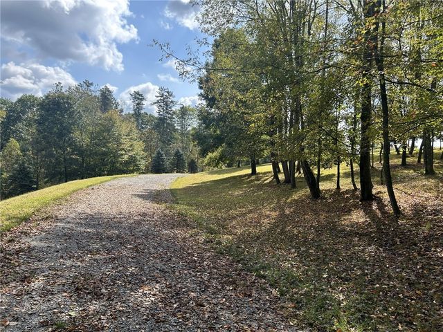 224 Morrow Rd, Chippewa Twp, PA 15010